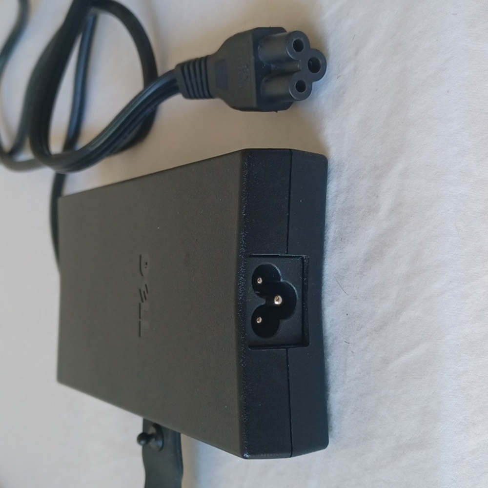 Dell Laptop Adapter AC/DC 19.5V & Power Cord Black Model DA130PE1-00